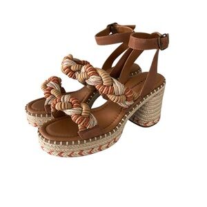 New in Box Lucky Brand Jewelly Sandals Size 9
